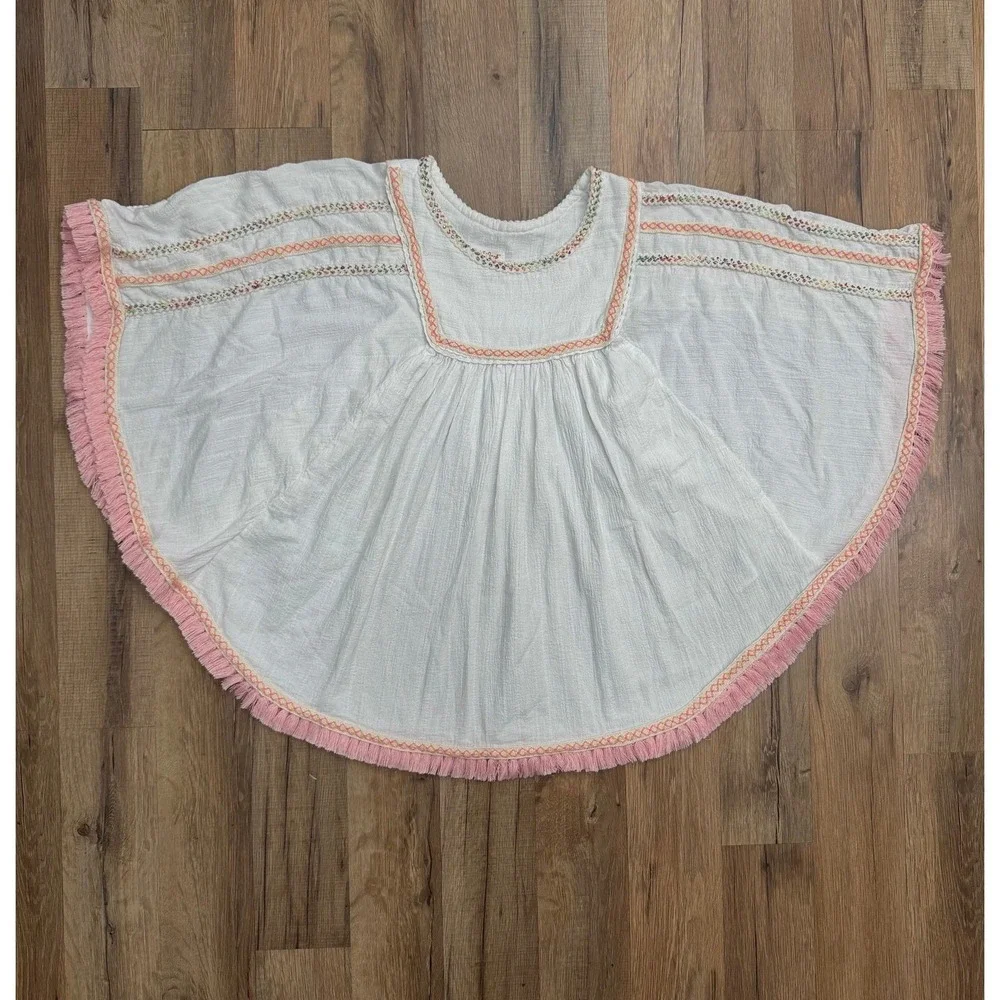 Cat & Jack Girls Boho Poncho Top Size M 7/8 White Embroidered Fringe‎ Cotton